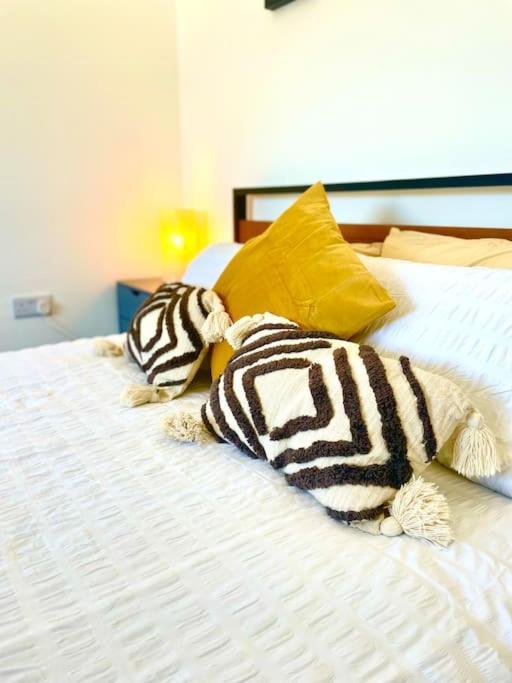 Modern Chic Summer Holiday Retreat. 新码头 外观 照片
