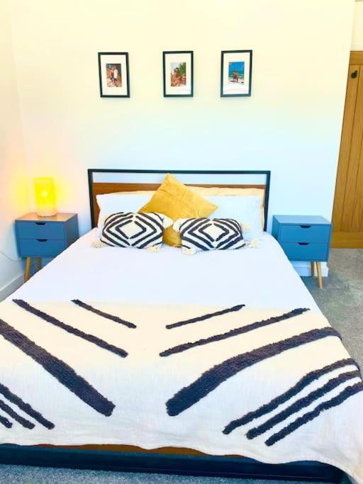 Modern Chic Summer Holiday Retreat. 新码头 外观 照片